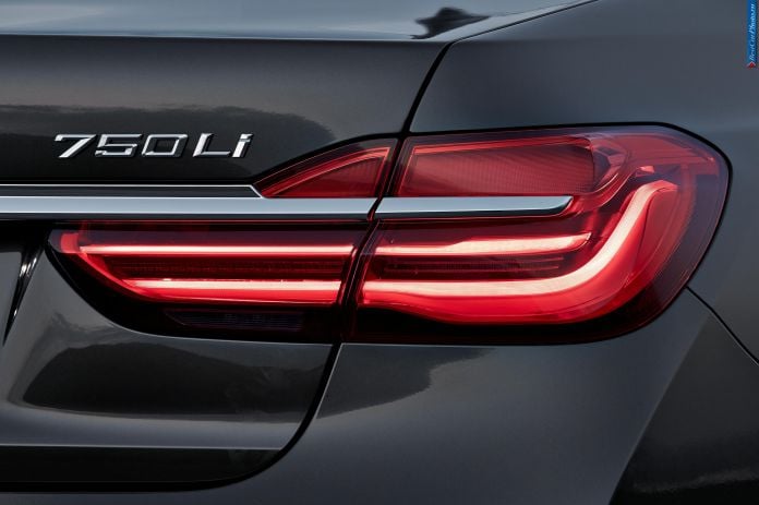 2016 BMW 7-Series - фотография 58 из 116 2016 BMW 7-Series - фотография 58 из 116