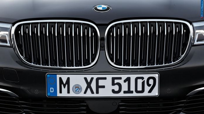 2016 BMW 7-Series - фотография 59 из 116