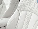 bmw_2016_7-series_097.jpg