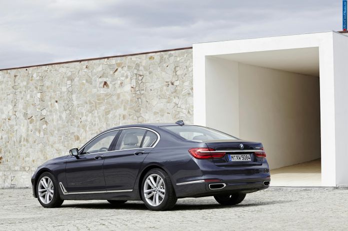 2016 BMW 730d - фотография 11 из 102 2016 BMW 730d - фотография 11 из 102