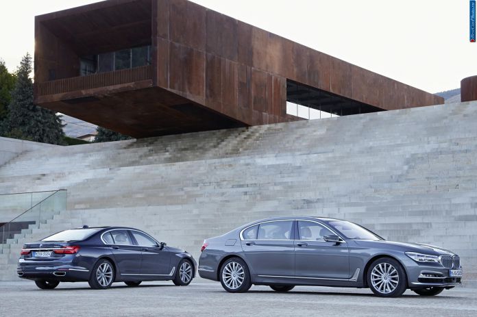 2016 BMW 730d - фотография 20 из 102