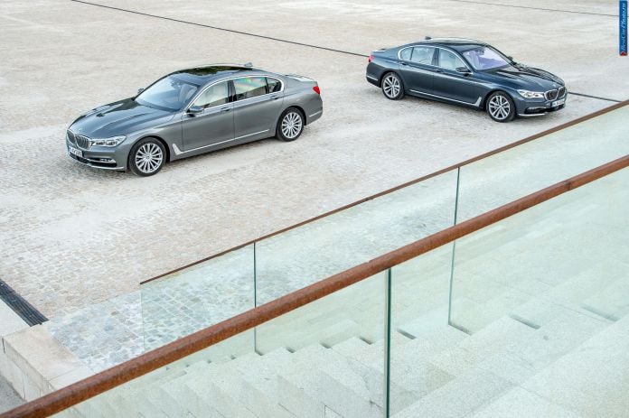2016 BMW 730d - фотография 52 из 102