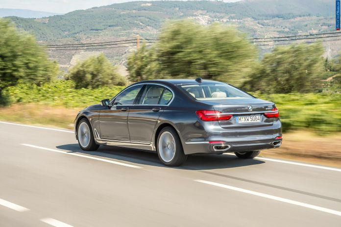 2016 BMW 730d - фотография 54 из 102 2016 BMW 730d - фотография 54 из 102