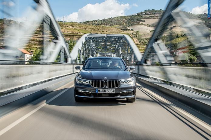 2016 BMW 730d - фотография 61 из 102 2016 BMW 730d - фотография 61 из 102