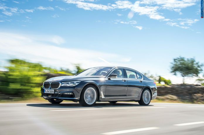 2016 BMW 730d - фотография 65 из 102