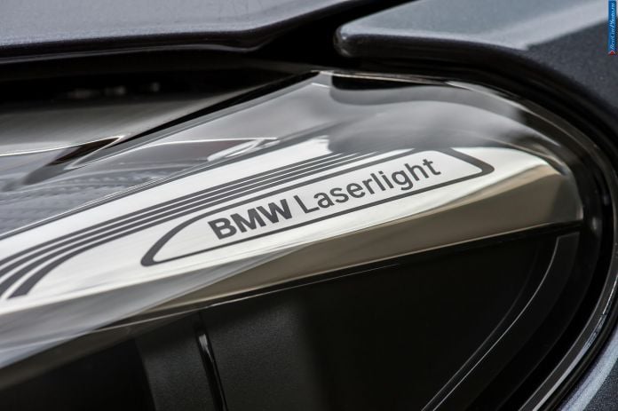 2016 BMW 730d - фотография 92 из 102
