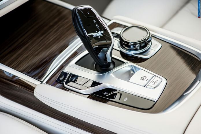 2016 BMW 730d - фотография 99 из 102 2016 BMW 730d - фотография 99 из 102