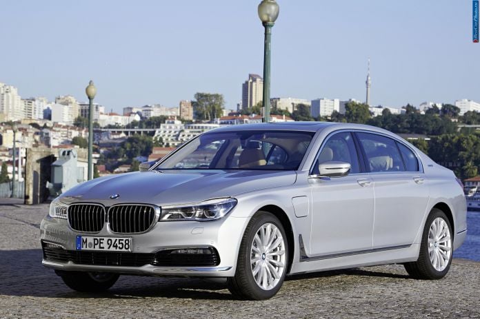 2016 BMW 740le - фотография 3 из 29 2016 BMW 740le - фотография 3 из 29