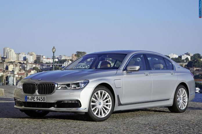 2016 BMW 740le - фотография 4 из 29 2016 BMW 740le - фотография 4 из 29