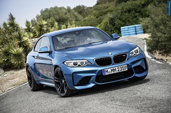 2016 BMW M2 Coupe - фотография 1 из 64 2016 BMW M2 Coupe - фотография 1 из 64