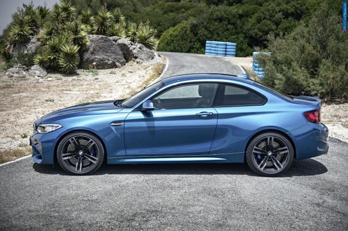 2016 BMW M2 Coupe - фотография 5 из 64
