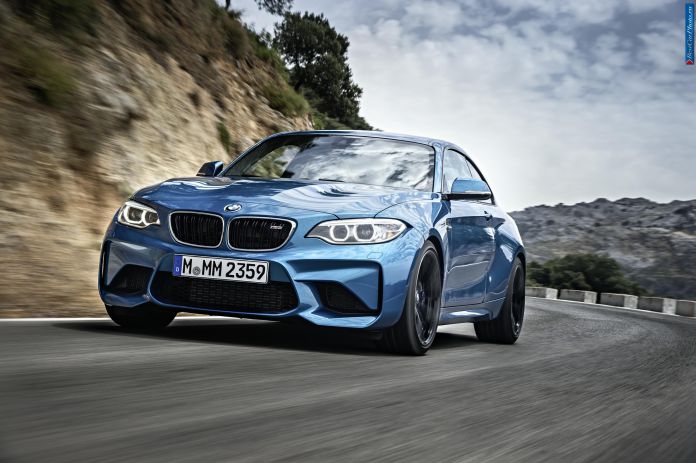 2016 BMW M2 Coupe - фотография 16 из 64 2016 BMW M2 Coupe - фотография 16 из 64
