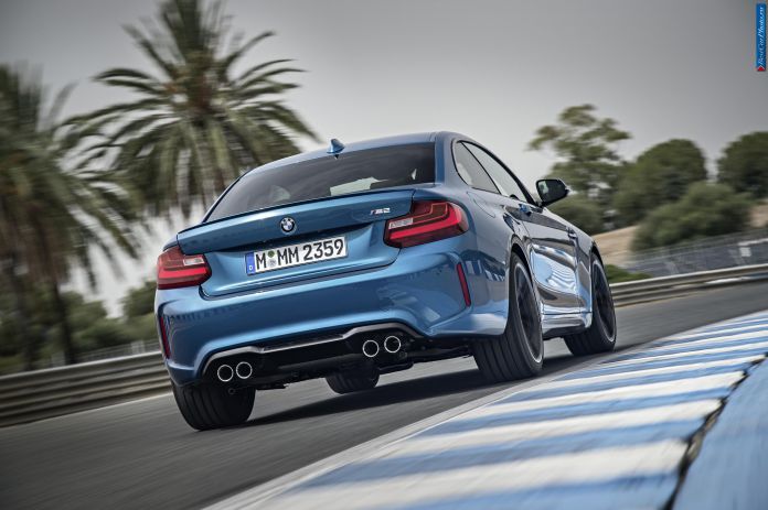2016 BMW M2 Coupe - фотография 21 из 64