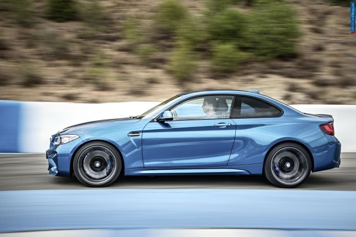 2016 BMW M2 Coupe - фотография 28 из 64 2016 BMW M2 Coupe - фотография 28 из 64