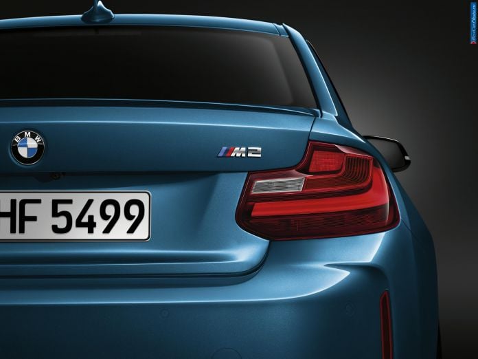 2016 BMW M2 Coupe - фотография 41 из 64 2016 BMW M2 Coupe - фотография 41 из 64