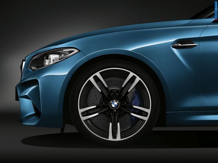 2016 BMW M2 Coupe - фотография 42 из 64 2016 BMW M2 Coupe - фотография 42 из 64