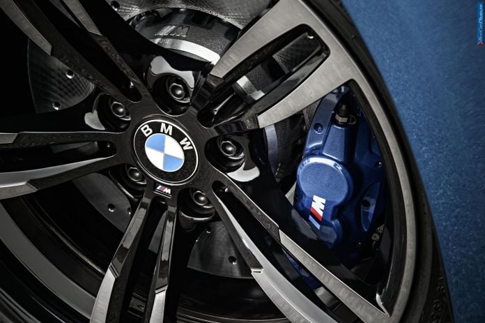 2016 BMW M2 Coupe - фотография 44 из 64