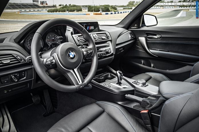 2016 BMW M2 Coupe - фотография 56 из 64