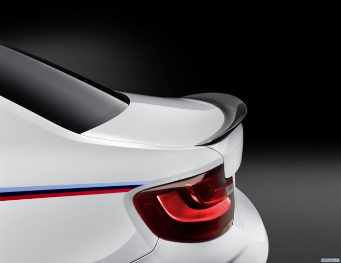 2016 BMW M2 Coupe M Performance Parts - фотография 7 из 14
