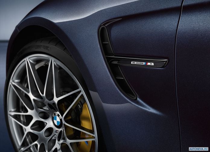 2016 BMW M3 30 Jahre - фотография 17 из 19 2016 BMW M3 30 Jahre - фотография 17 из 19