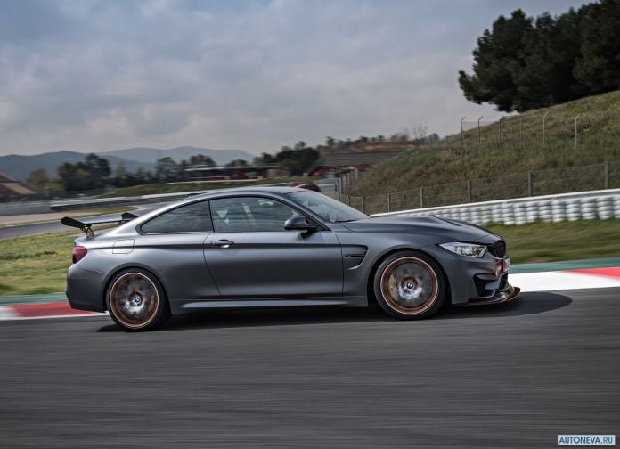 2016 BMW M4 GTS - фотография 39 из 143