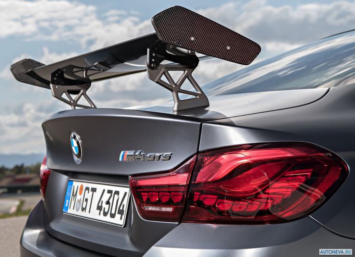 2016 BMW M4 GTS - фотография 112 из 143