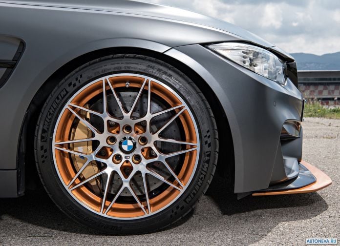 2016 BMW M4 GTS - фотография 117 из 143 2016 BMW M4 GTS - фотография 117 из 143