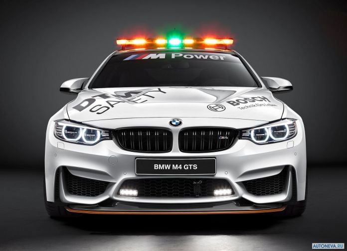 2016 BMW M4 GTS DTM Safety Car - фотография 4 из 13