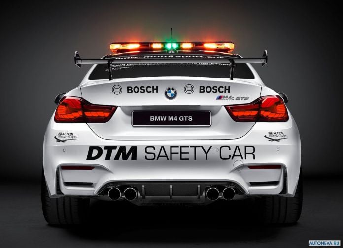 2016 BMW M4 GTS DTM Safety Car - фотография 5 из 13
