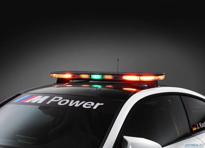 2016 BMW M4 GTS DTM Safety Car - фотография 12 из 13
