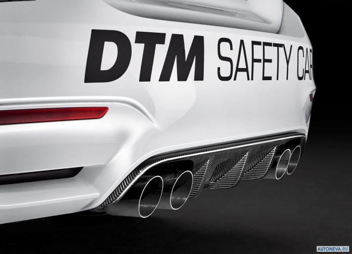 2016 BMW M4 GTS DTM Safety Car - фотография 13 из 13