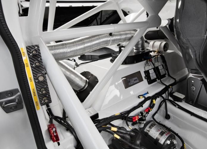 2016 BMW M6 GT3 - фотография 22 из 32 2016 BMW M6 GT3 - фотография 22 из 32