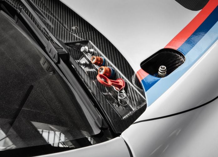 2016 BMW M6 GT3 - фотография 28 из 32