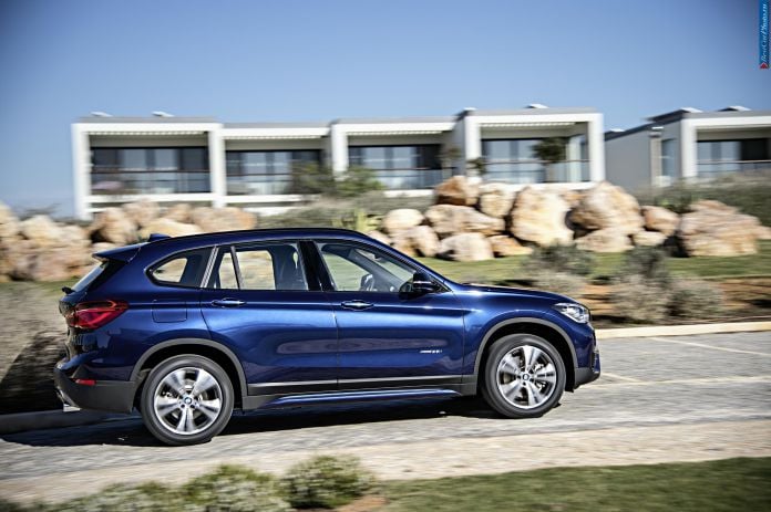2016 BMW X1 - фотография 7 из 76