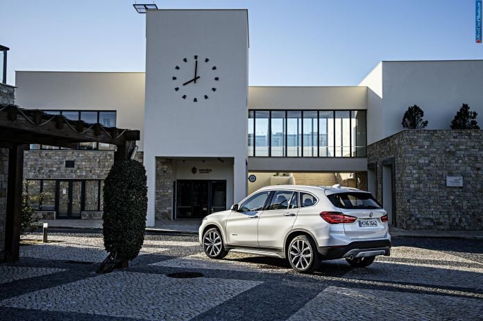 2016 BMW X1 - фотография 18 из 76