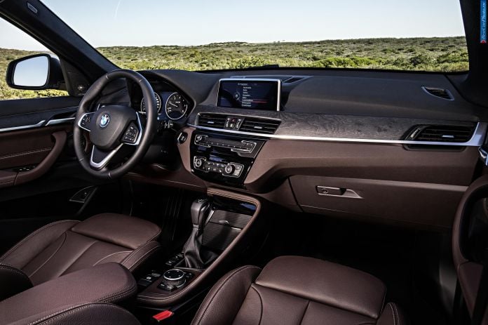 2016 BMW X1 - фотография 56 из 76 2016 BMW X1 - фотография 56 из 76