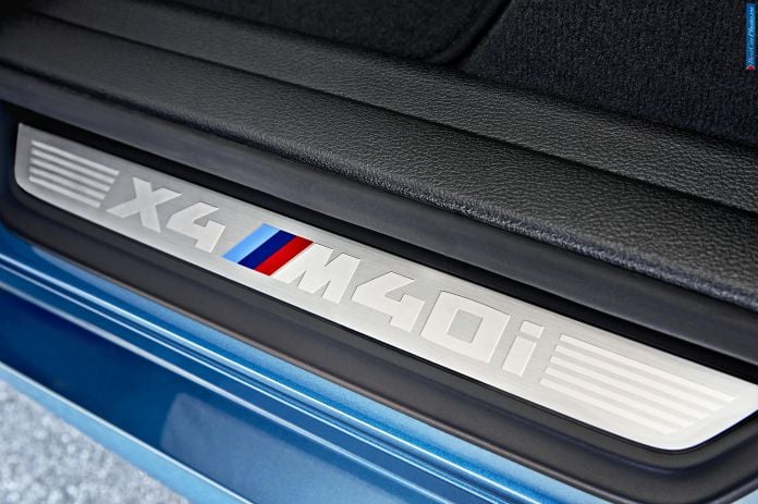 2016 BMW X4 M40i - фотография 78 из 165