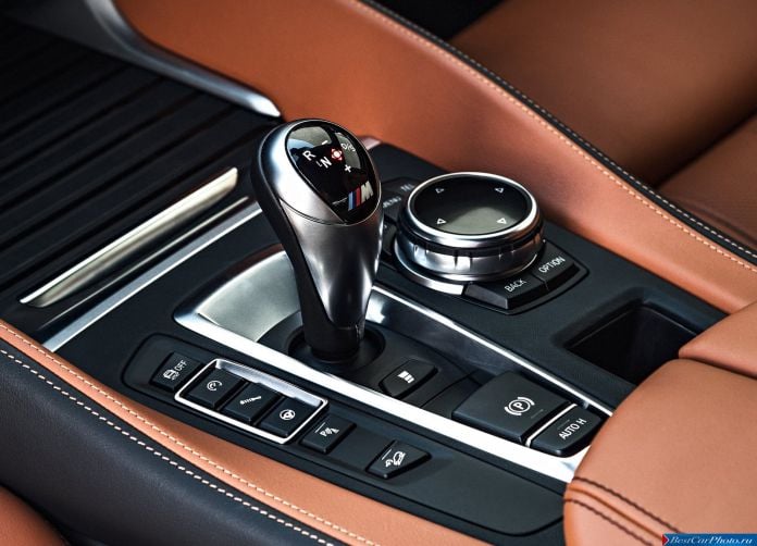 2016 BMW X6 M - фотография 28 из 36 2016 BMW X6 M - фотография 28 из 36