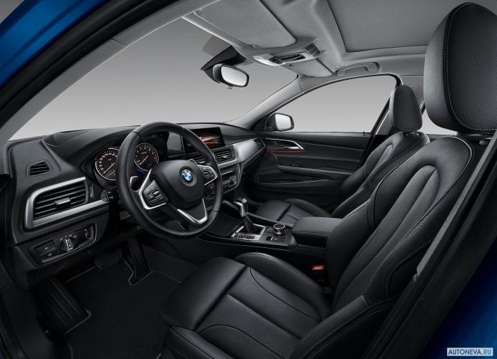 2017 BMW 1-series Sedan - фотография 10 из 13