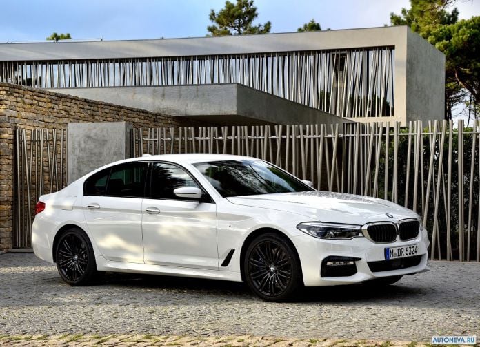 2017 BMW 5-series - фотография 1 из 255