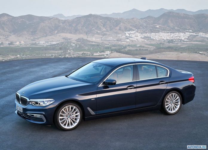 2017 BMW 5-series - фотография 16 из 255