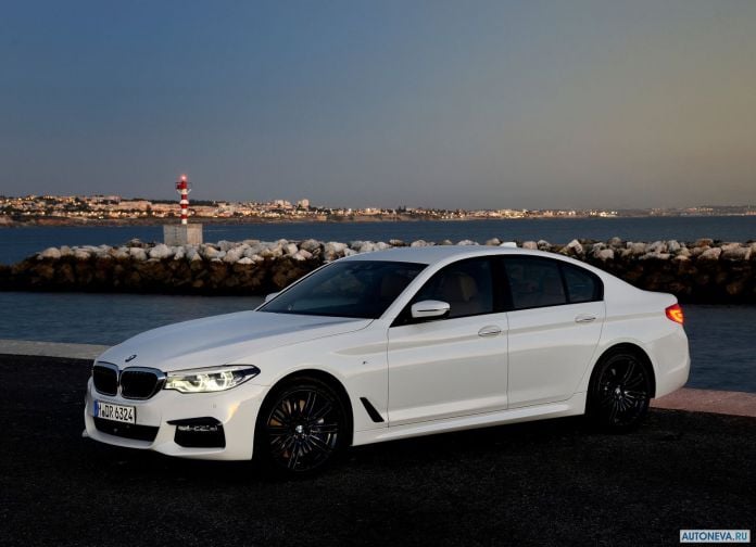 2017 BMW 5-series - фотография 18 из 255