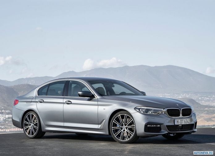 2017 BMW 5-series - фотография 21 из 255