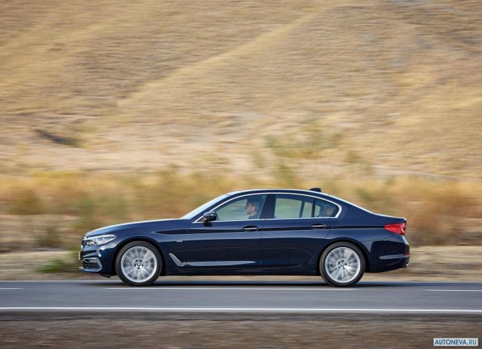 2017 BMW 5-series - фотография 88 из 255