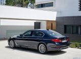 bmw_2017_5_series_094.jpg