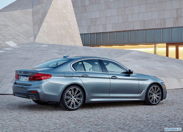 2017 BMW 5-series - фотография 95 из 255