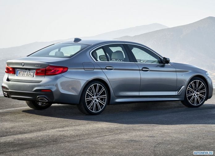 2017 BMW 5-series - фотография 96 из 255