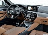 bmw_2017_5_series_153.jpg