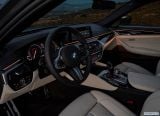 bmw_2017_5_series_158.jpg