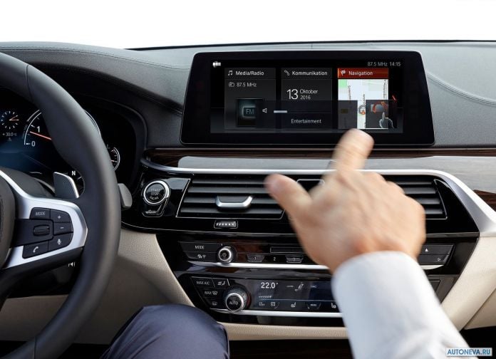2017 BMW 5-series - фотография 193 из 255